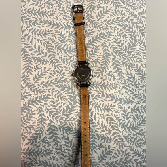 Coach Vintage Black Leather Strap Watch - Picture 3 of 7